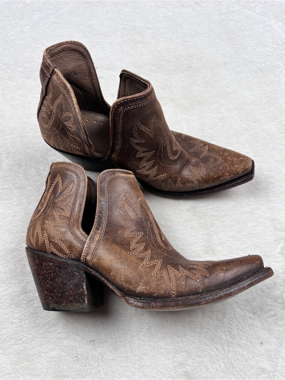 Ariat Dixon Western Booties Women’s 8.5B Naturally Distressed Brown 10031487